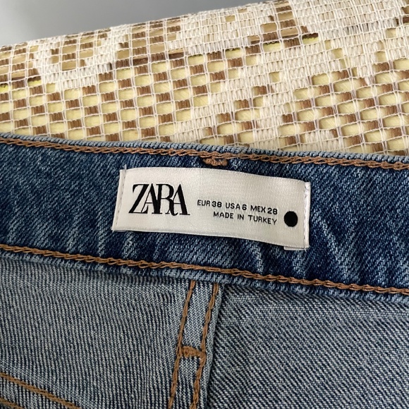 Size 6 Zara studded jeans - Picture 2 of 4